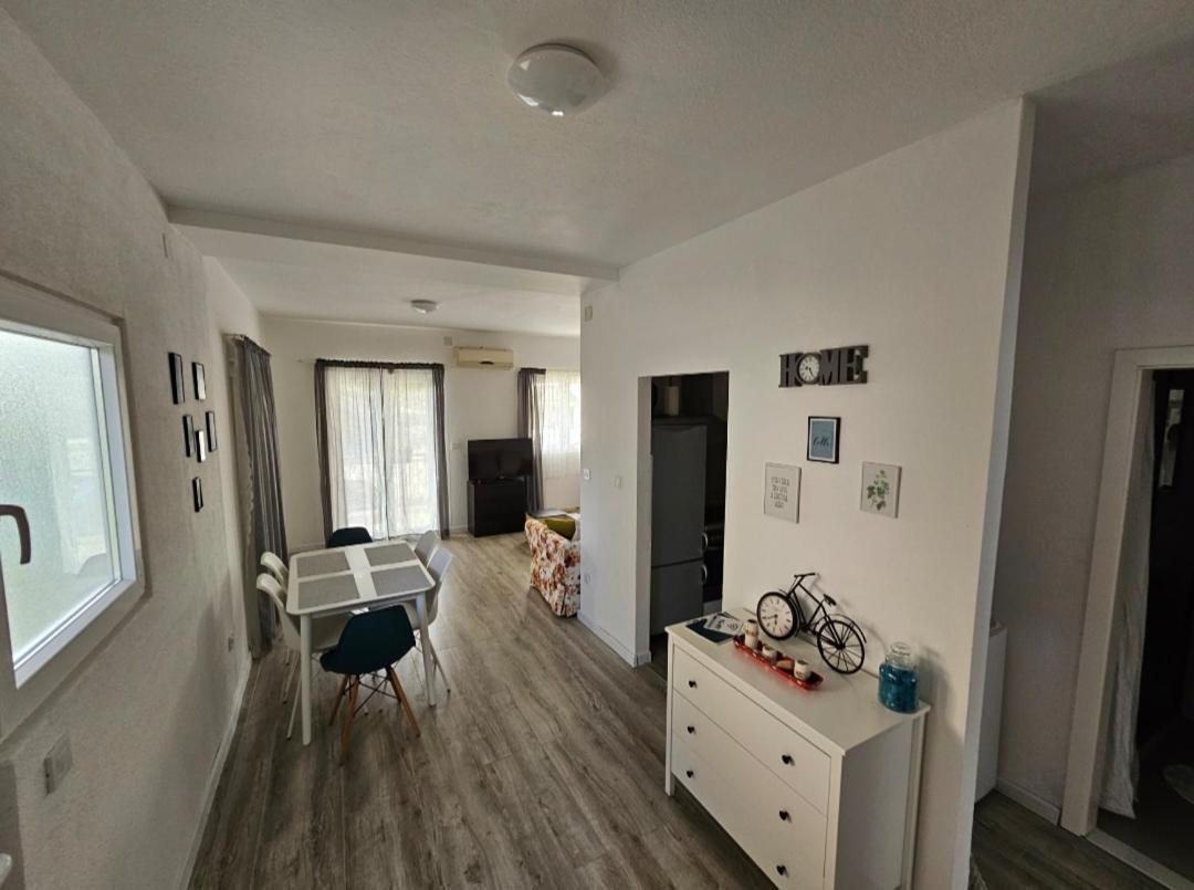 Apartmani Alma Podgora Eksteriør billede